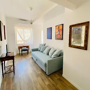 Casa Di Malta , Roma Italia